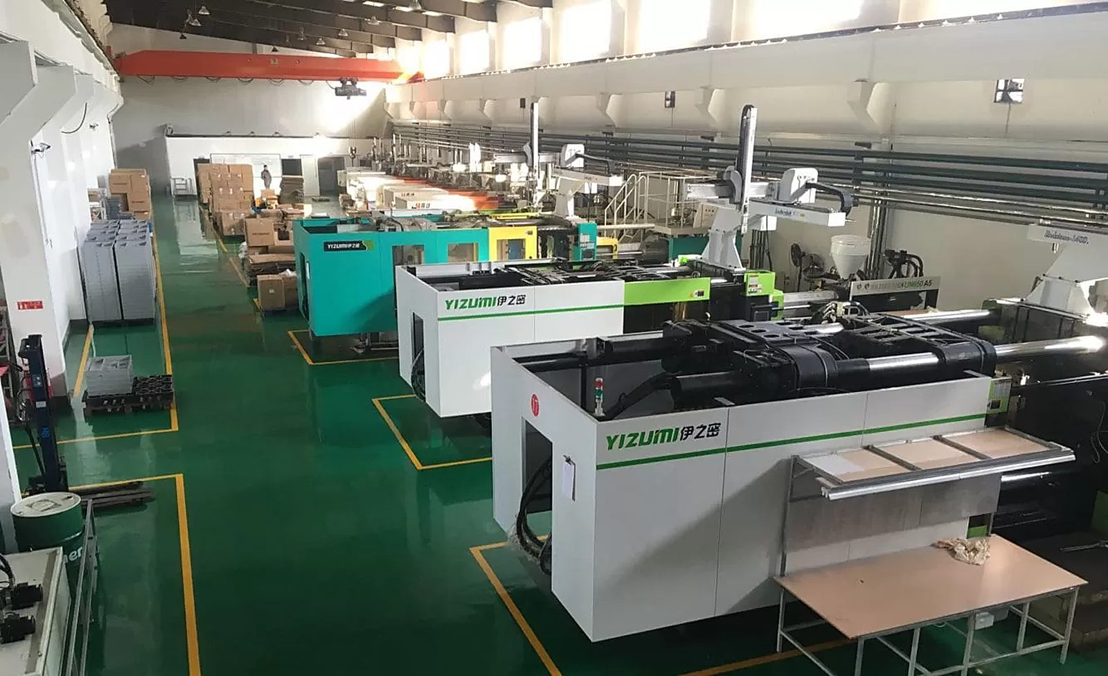 Injection moulding and machining floor — 4,200 m² plant
